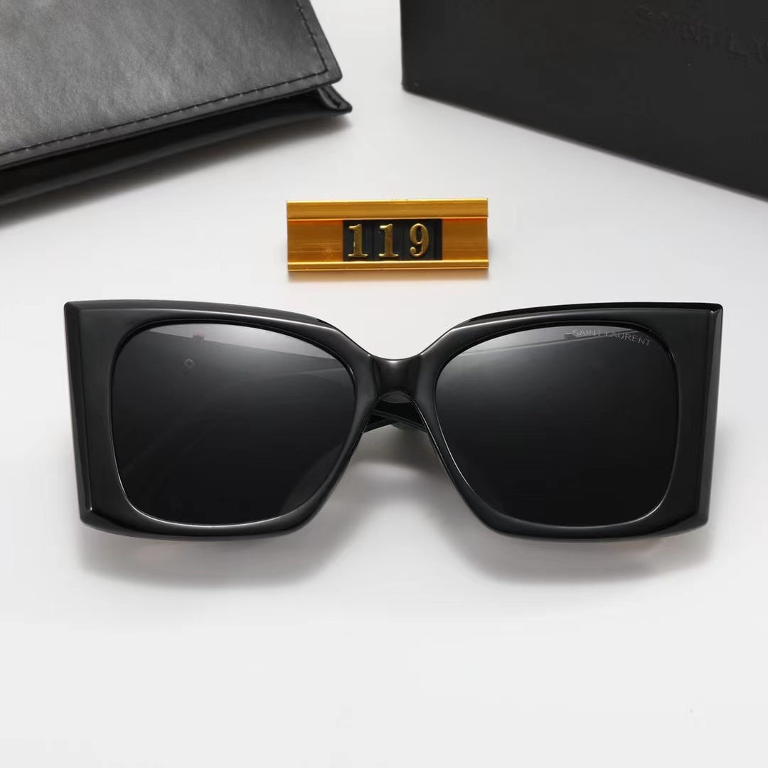Cat-eye stylish sunglasses!