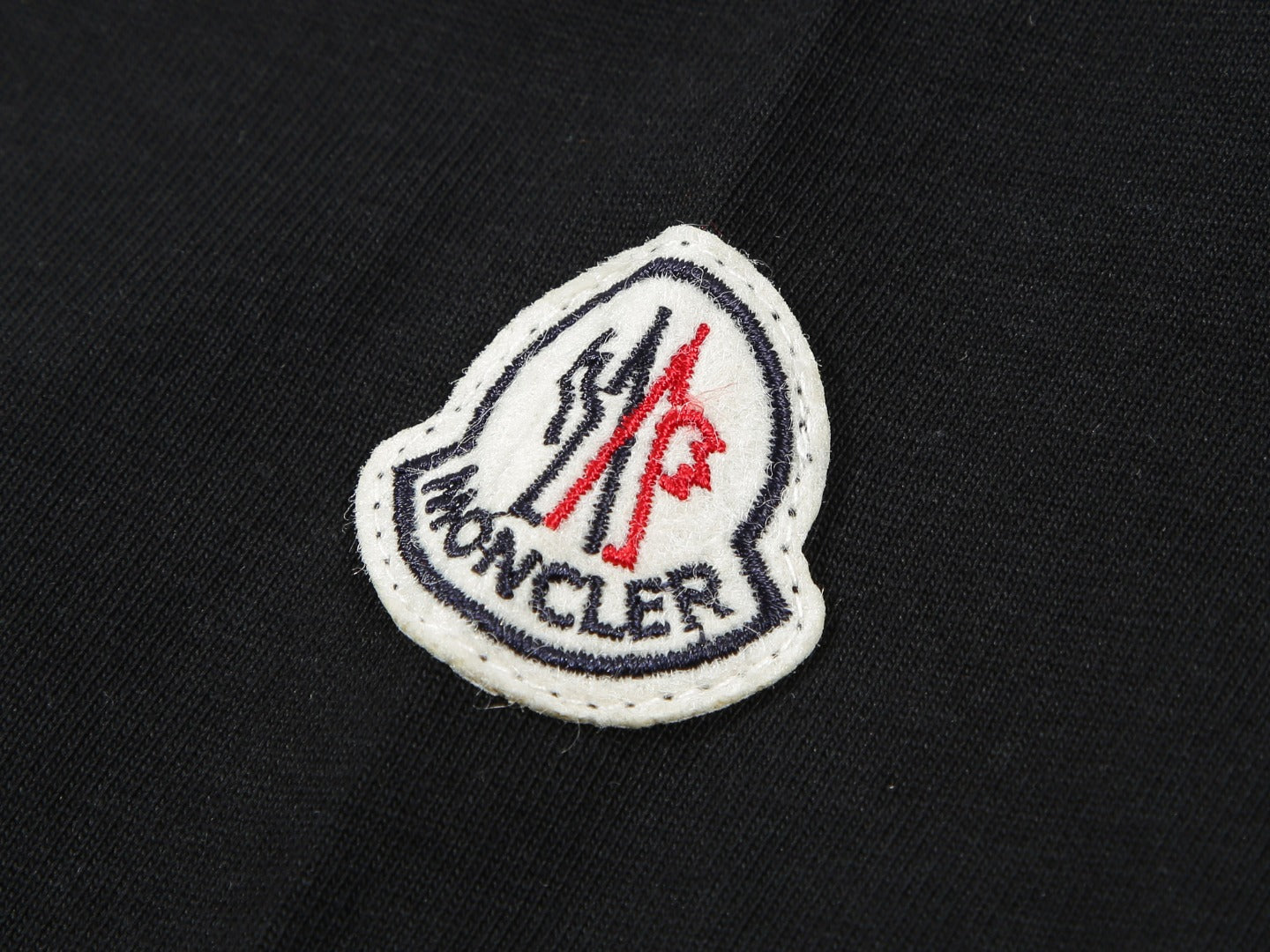Simple embroidered T-shirt