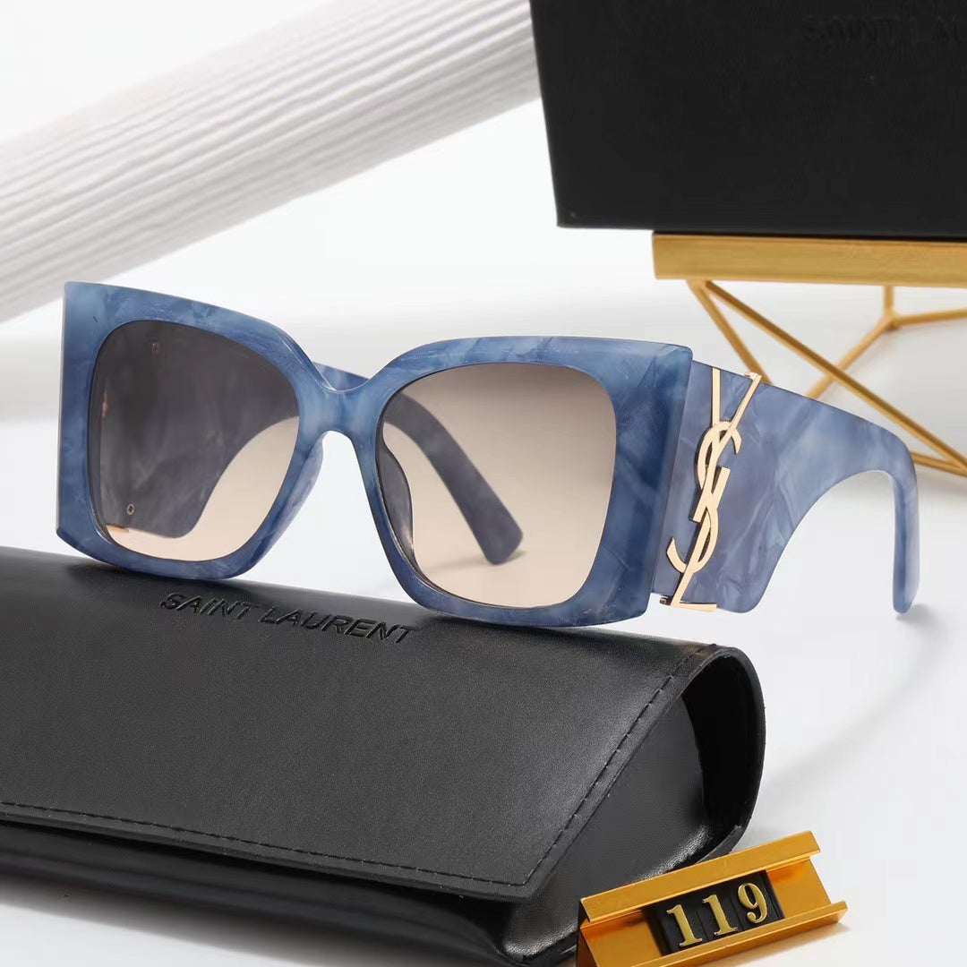 Cat-eye stylish sunglasses!