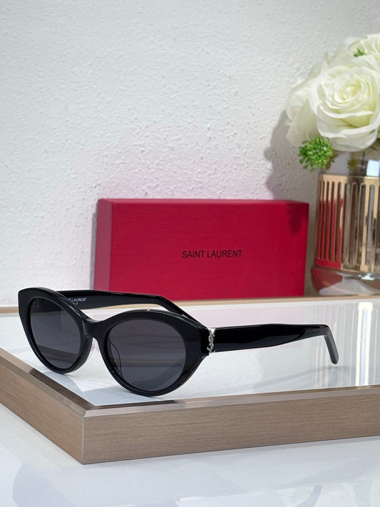 New Small Frame Cat-Eye Sunglasses