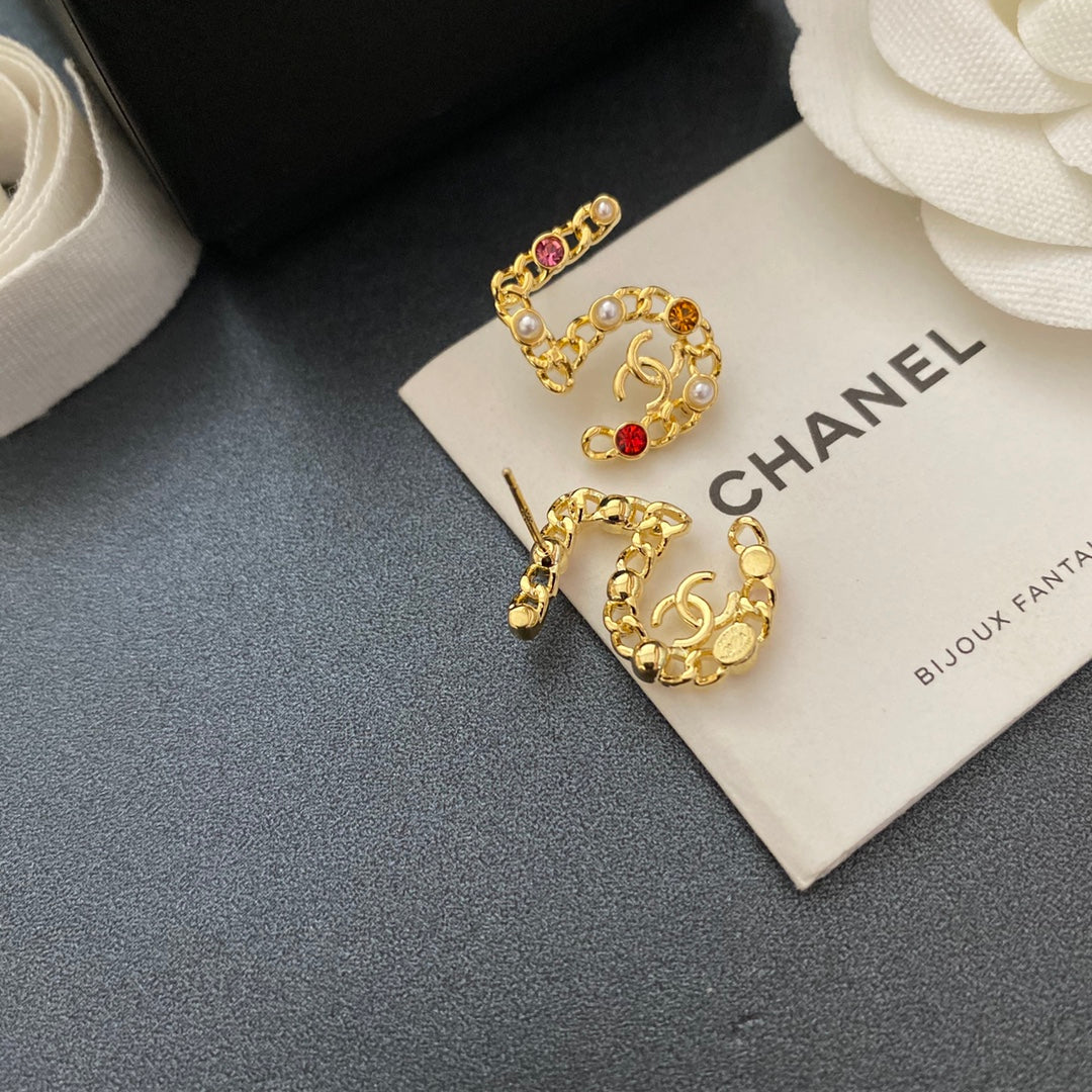 Lucky 5 Diamond Pearl Ear Studs