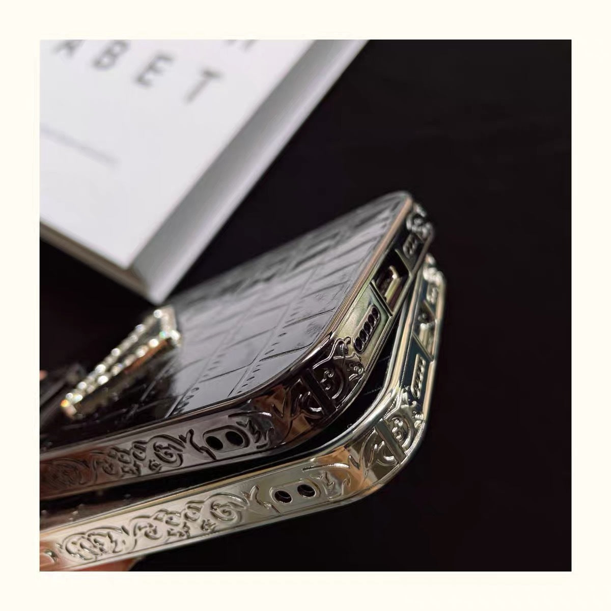 Luxurious crocodile leather case