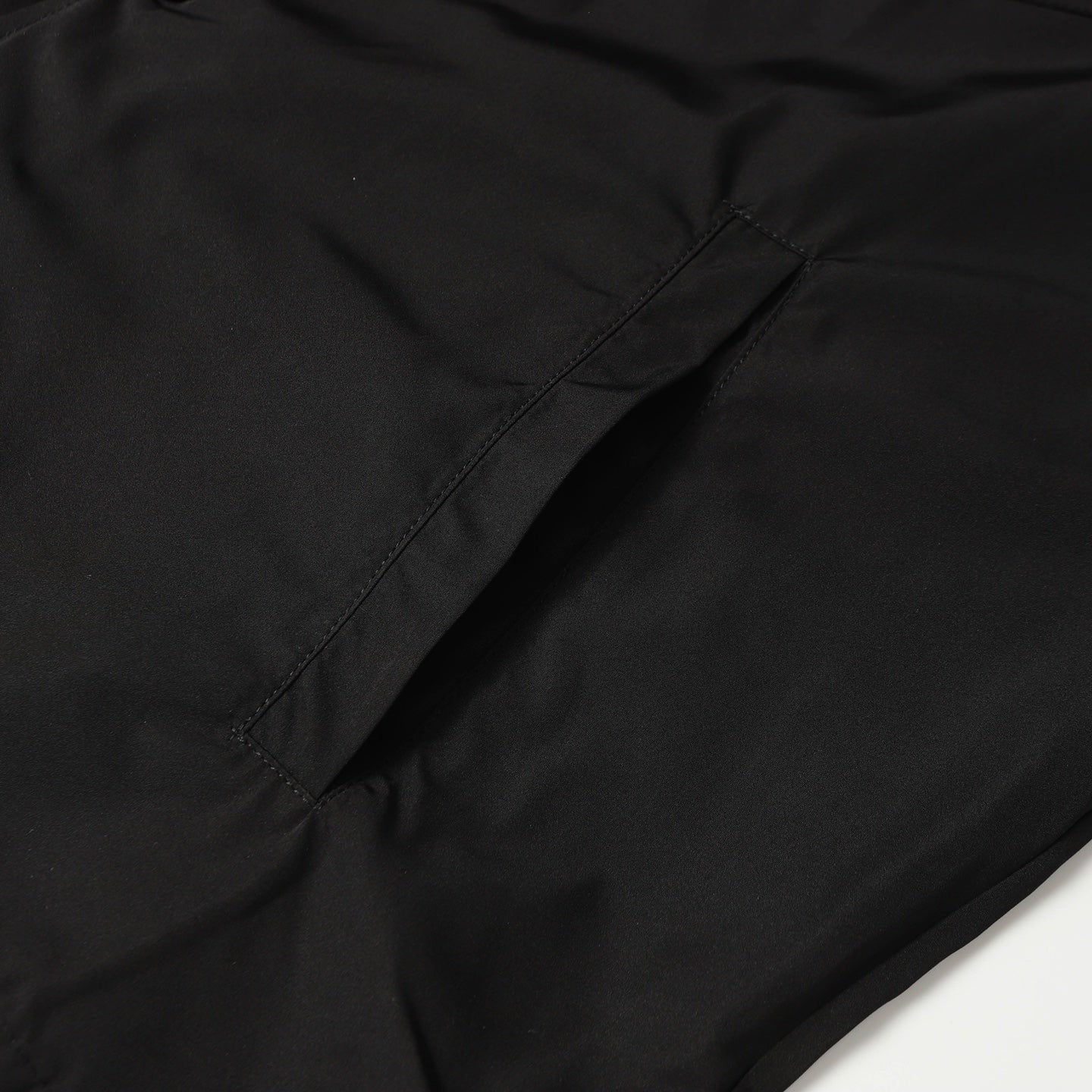 Nylon pocket T-shirt