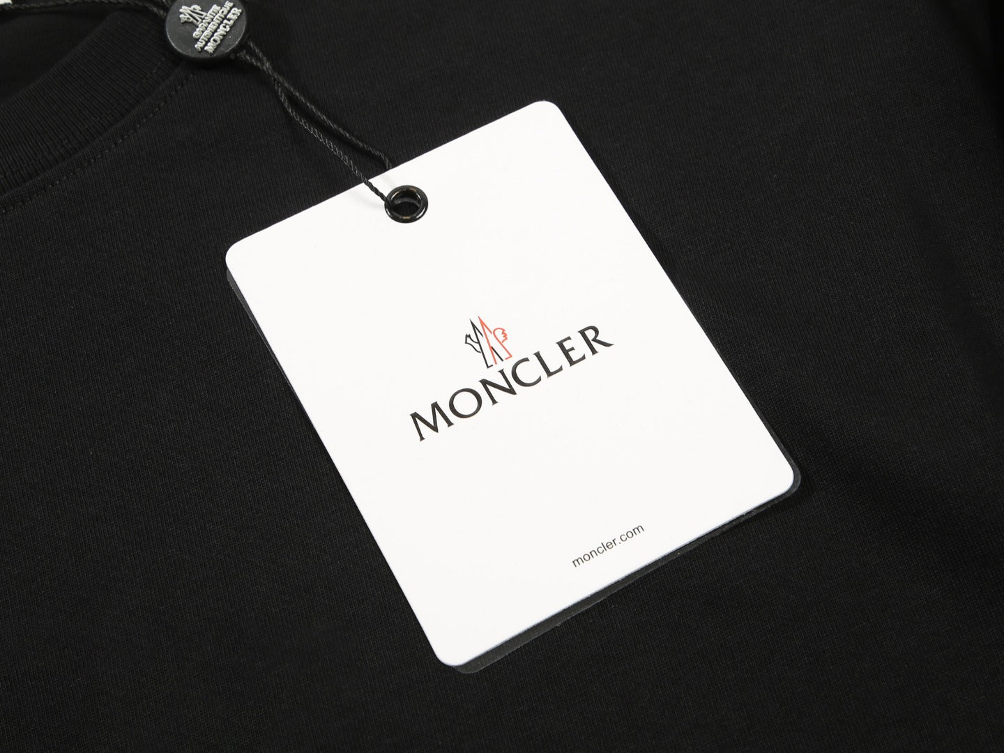 Simple embroidered T-shirt