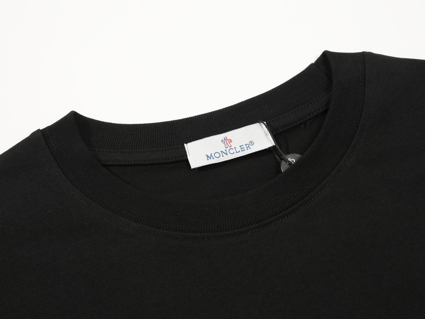 Small embroidered cotton T-shirt